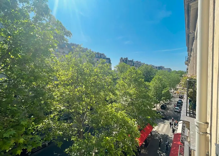 Gustave - Charming Eiffel Tower - アパート